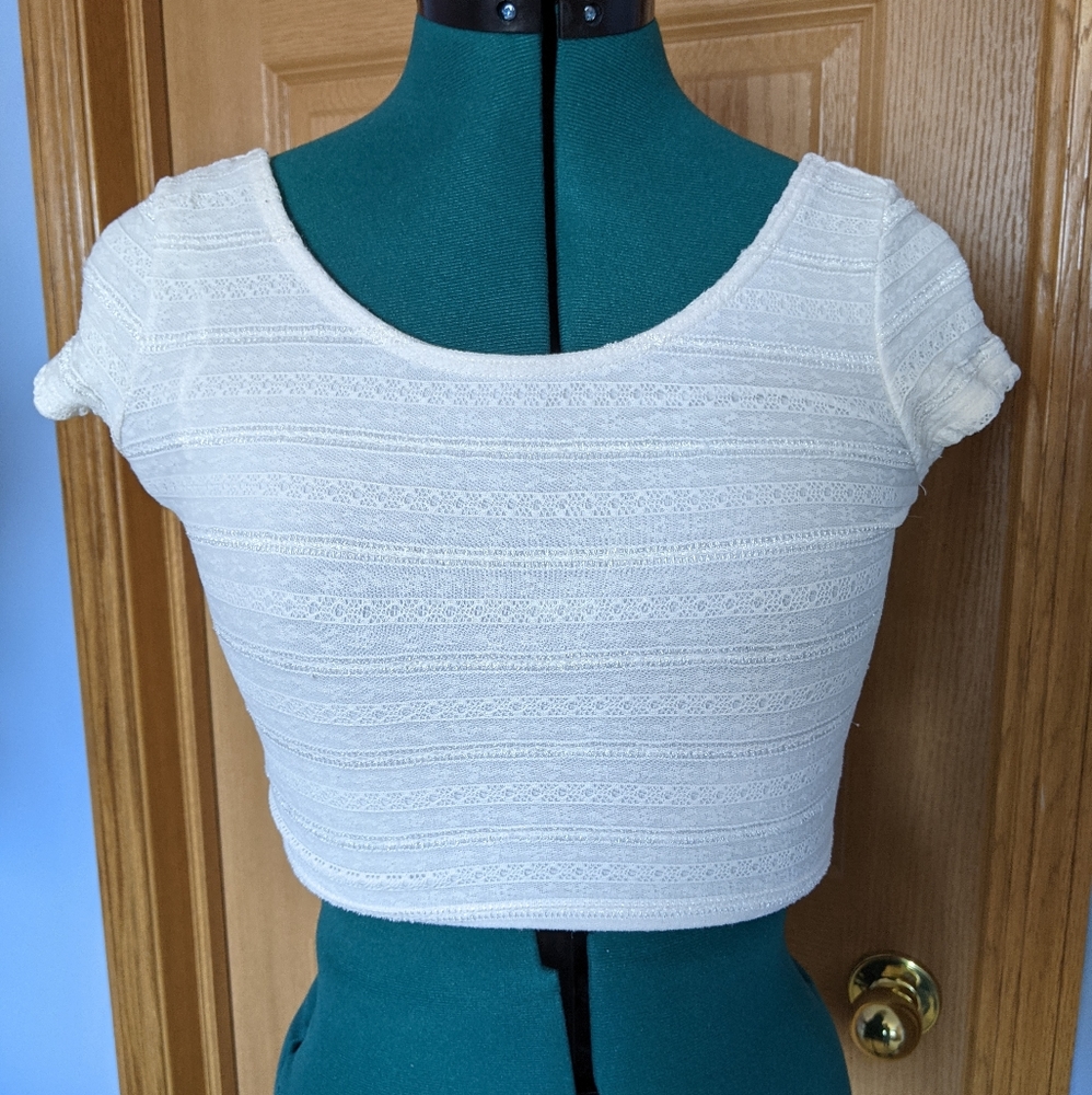 White aeropostale crop top